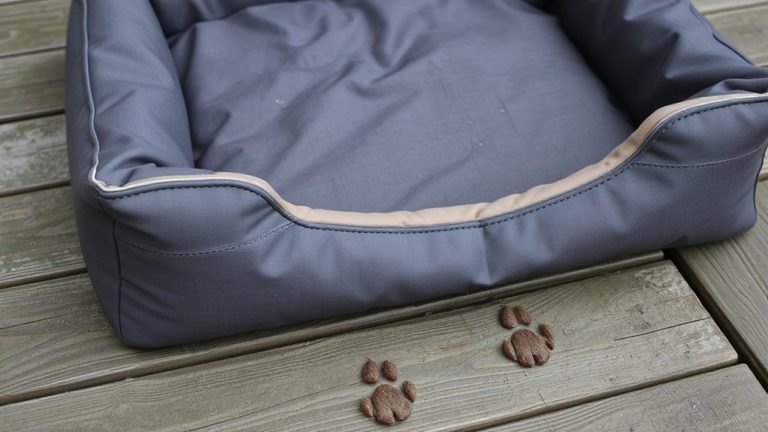 top rated waterproof pet beds